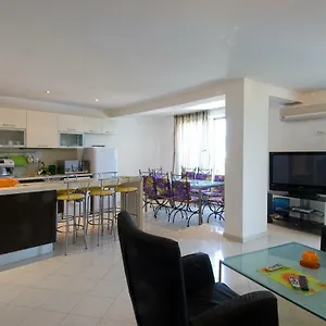 Hotel de apartamente Mng Yassen, Sunny Beach